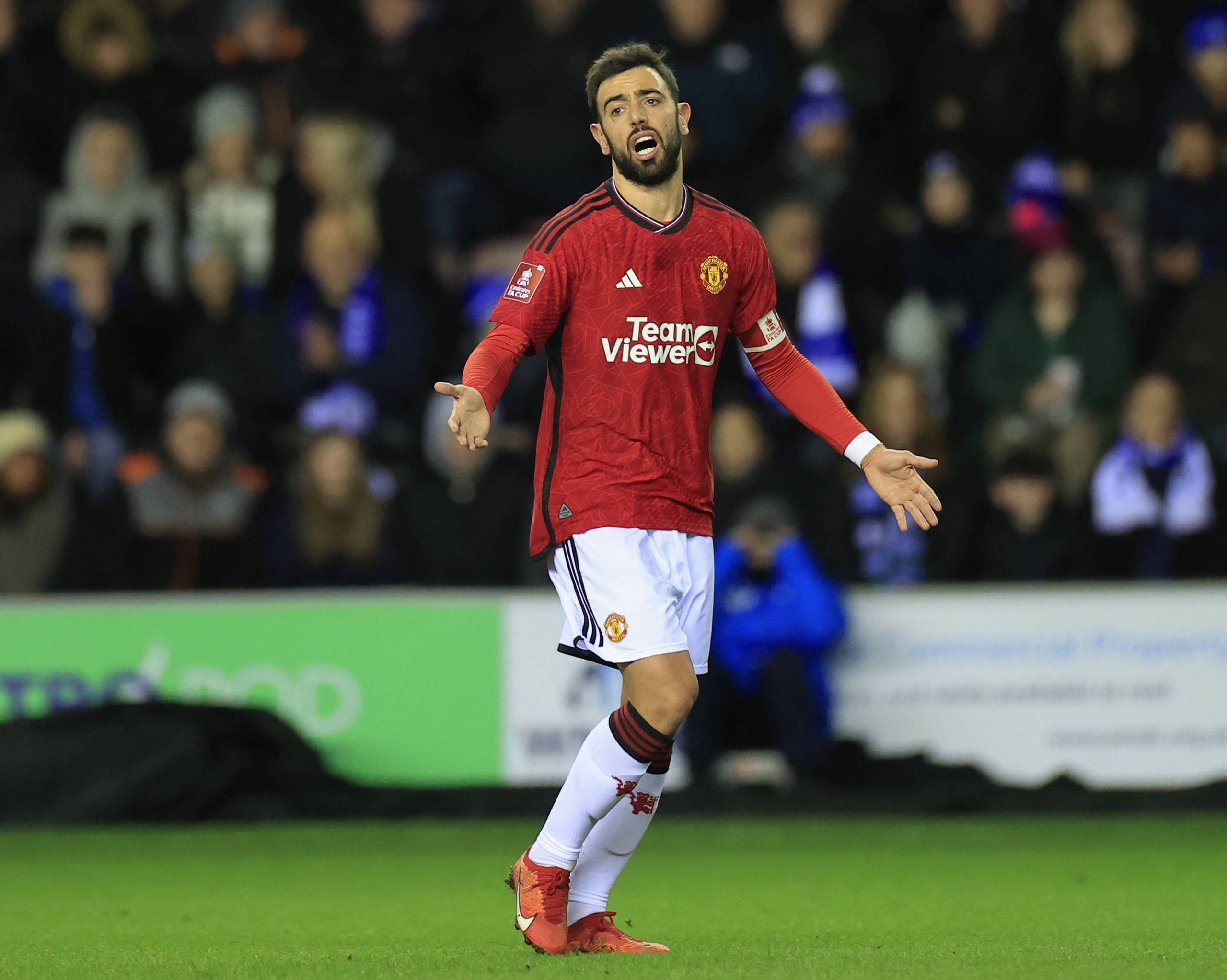 一场0：0让国足新中场核心浮现