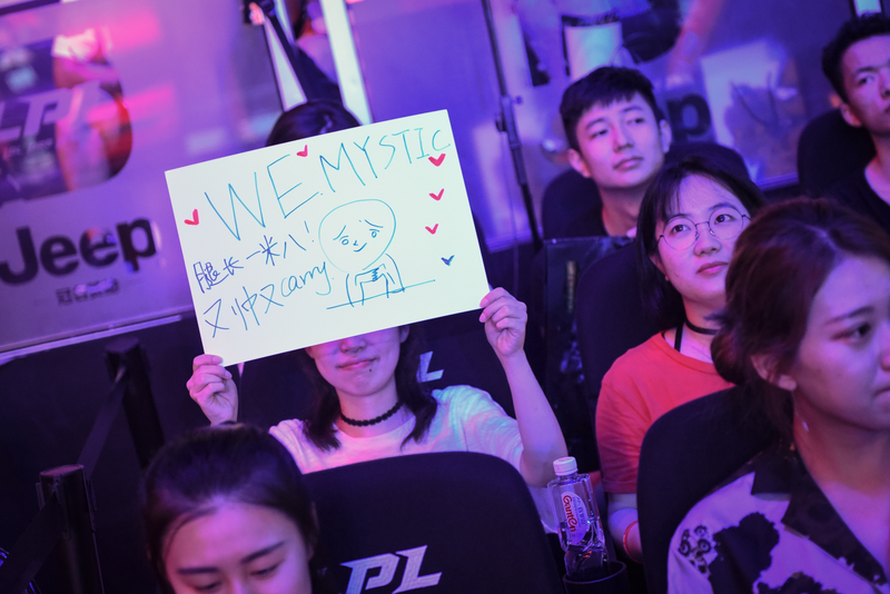 LPL季后赛晋级形势明朗，今天将会见分晓！